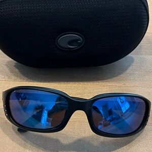 Costa Del Mar 580p Black Sunglasses Brine model with Blue Lenses
